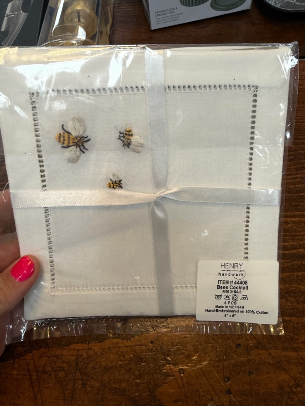New Henry Handwork White Cotton Cocktail Napkins with Bee Embroidery - Set of 4